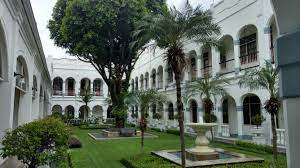 Menelusuri Sejarah di Indonesia: 4 Hotel Heritage yang Mempesona